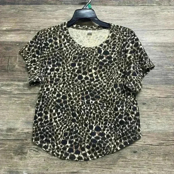 Old Navy Brown and Black Animal Print Short Sleeve Crop Tee - Picture 1 of 3